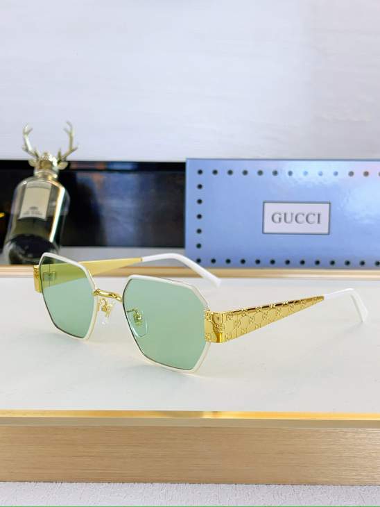 Picture of Gucci Sunglasses _SKUfw80049337fw